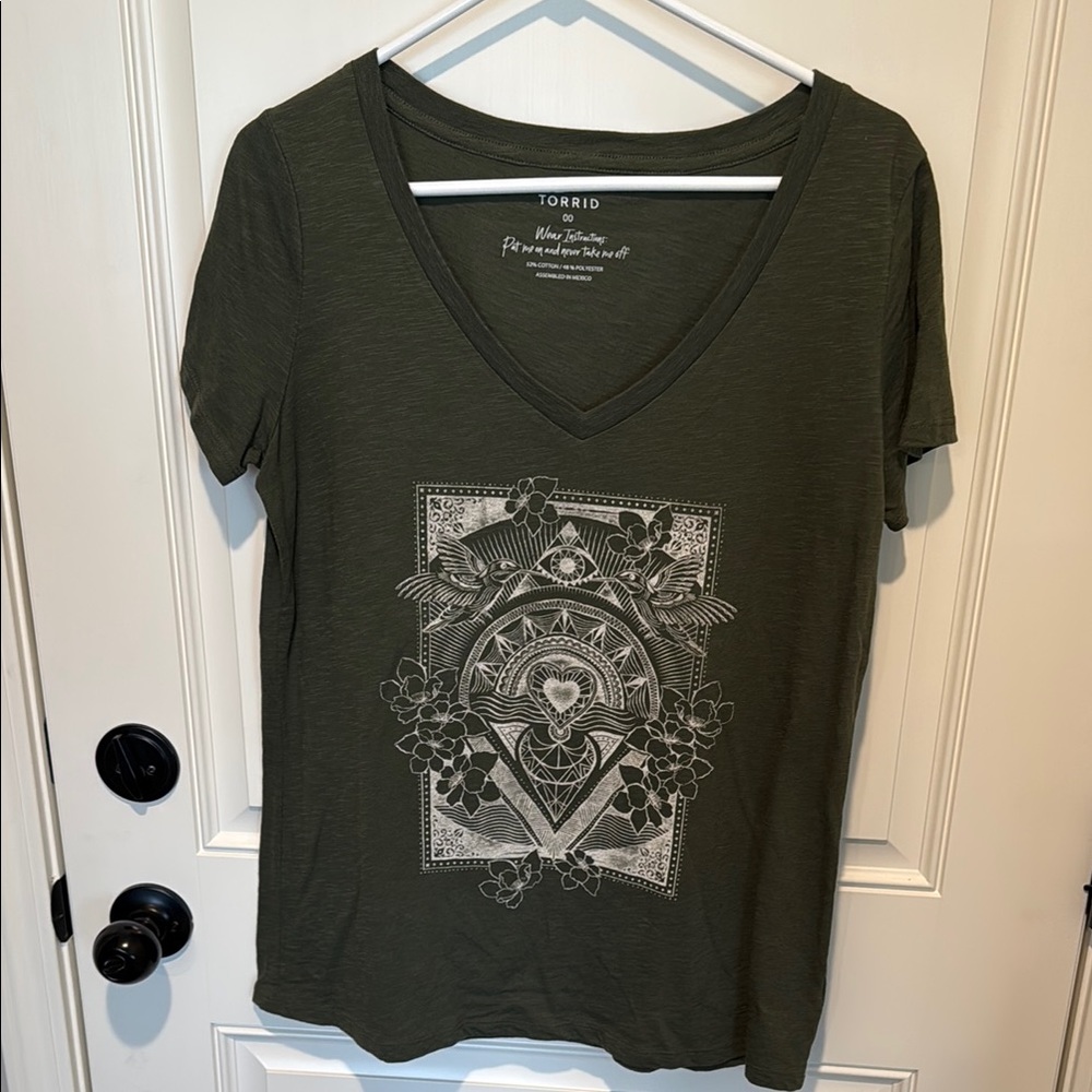 Torrid Olive Green Graphic V-Neck Tee 00